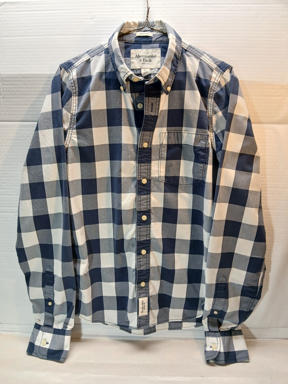 Abercrombie & Fitch Blue & White Check Muscle Fit Button-Down Long Sleeve Shirt